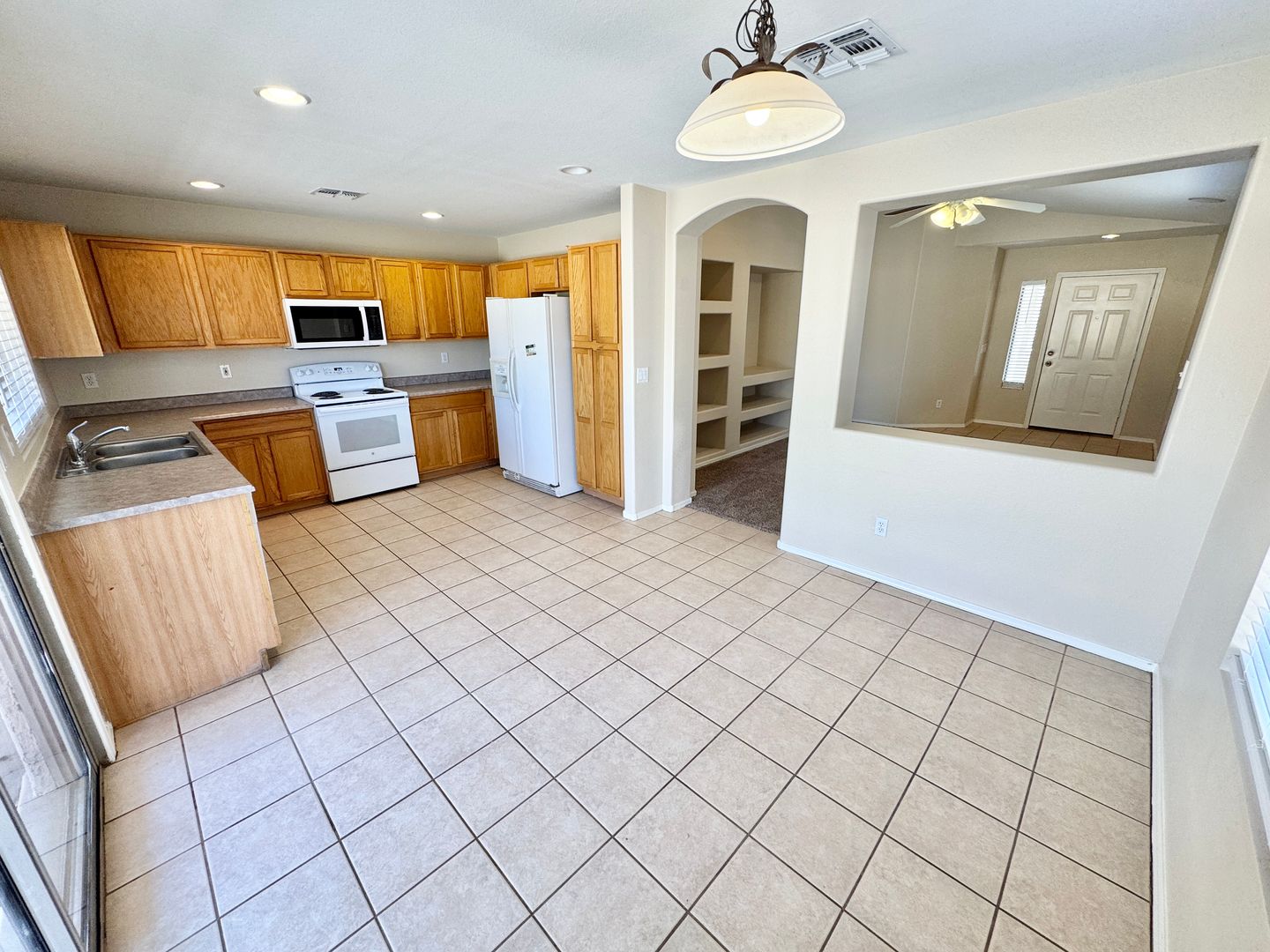 AVONDALE House: 35 N 123RD DR