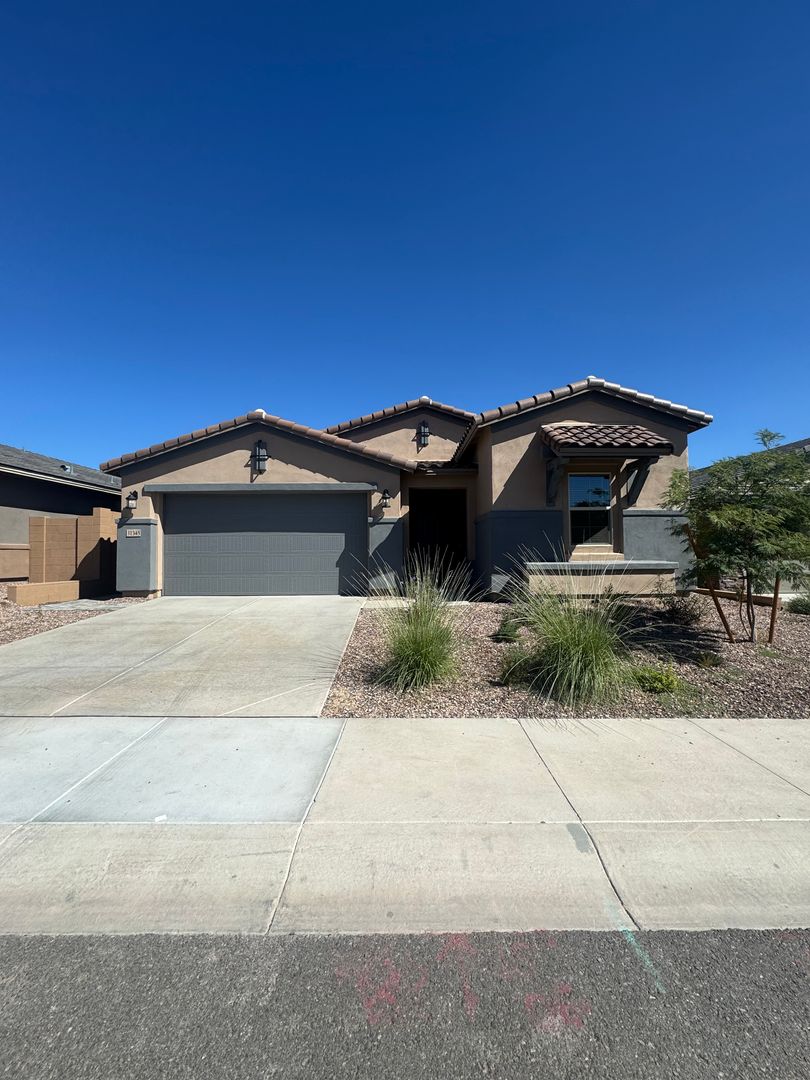 PEORIA House: 31345 N 130TH AVE