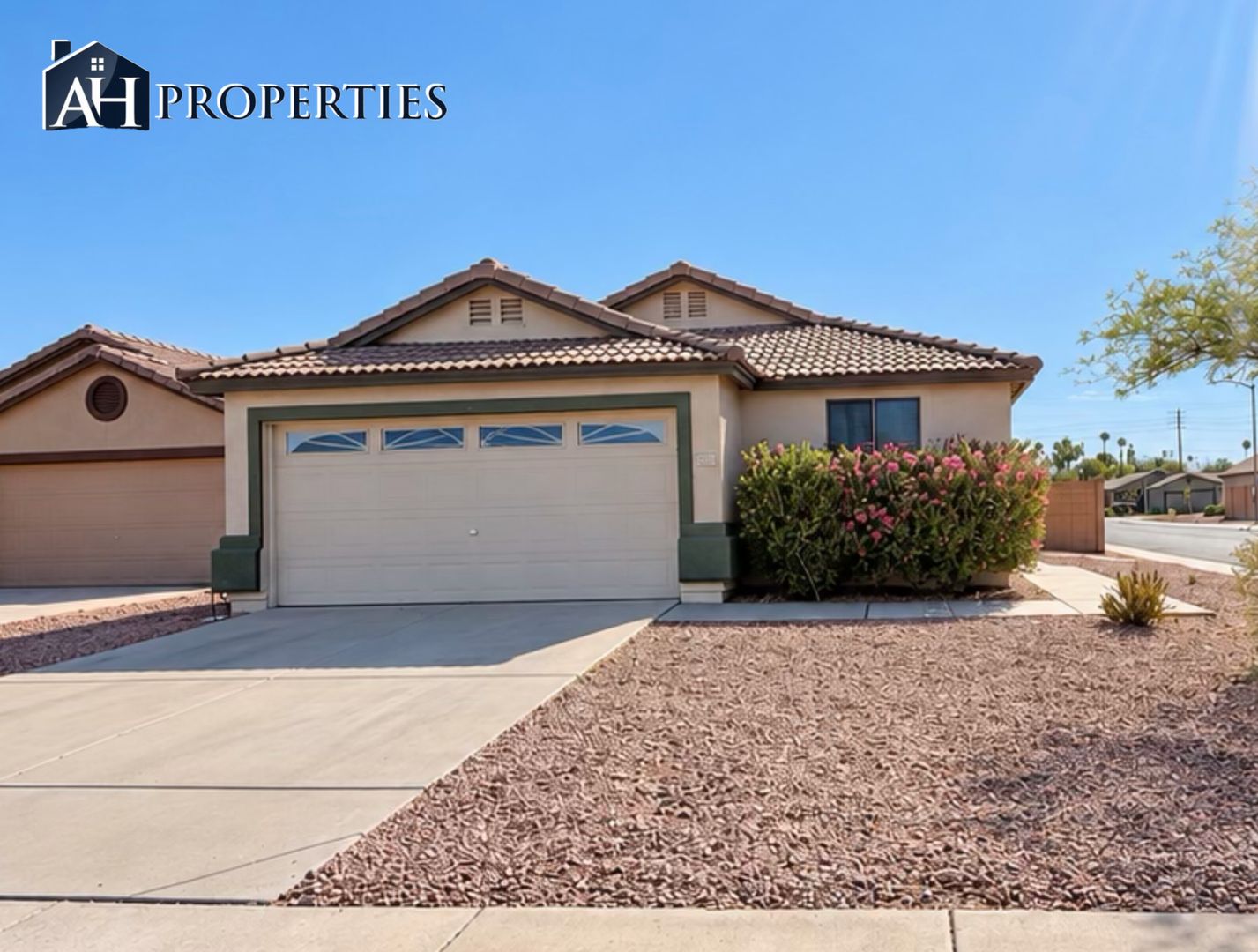 SURPRISE House: 16723 N 113TH LN
