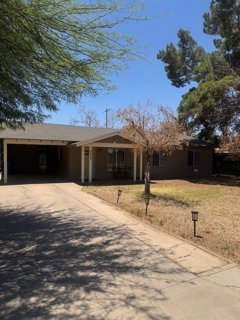PHOENIX House: 2225 W WHITTON AVE