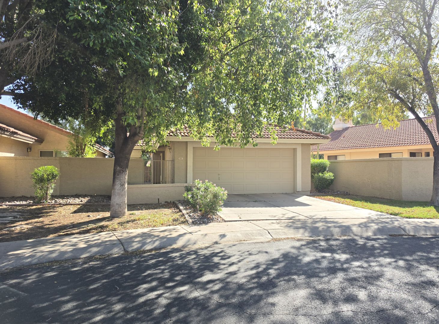 GILBERT House: 1056 W SUNWARD DR