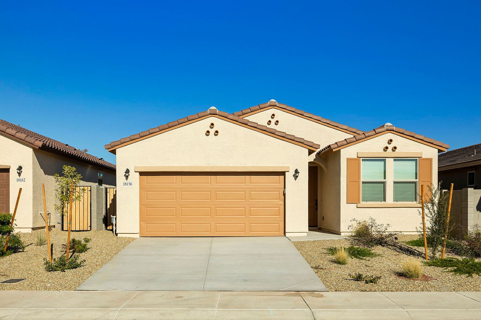 SURPRISE House: 18156 W CIELO GRANDE AVE