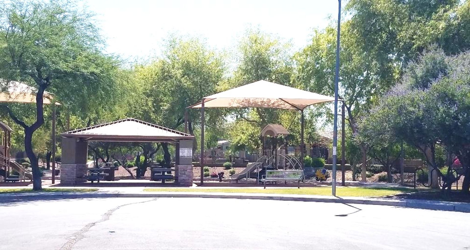 GLENDALE House: 7579 W ROVEY AVE