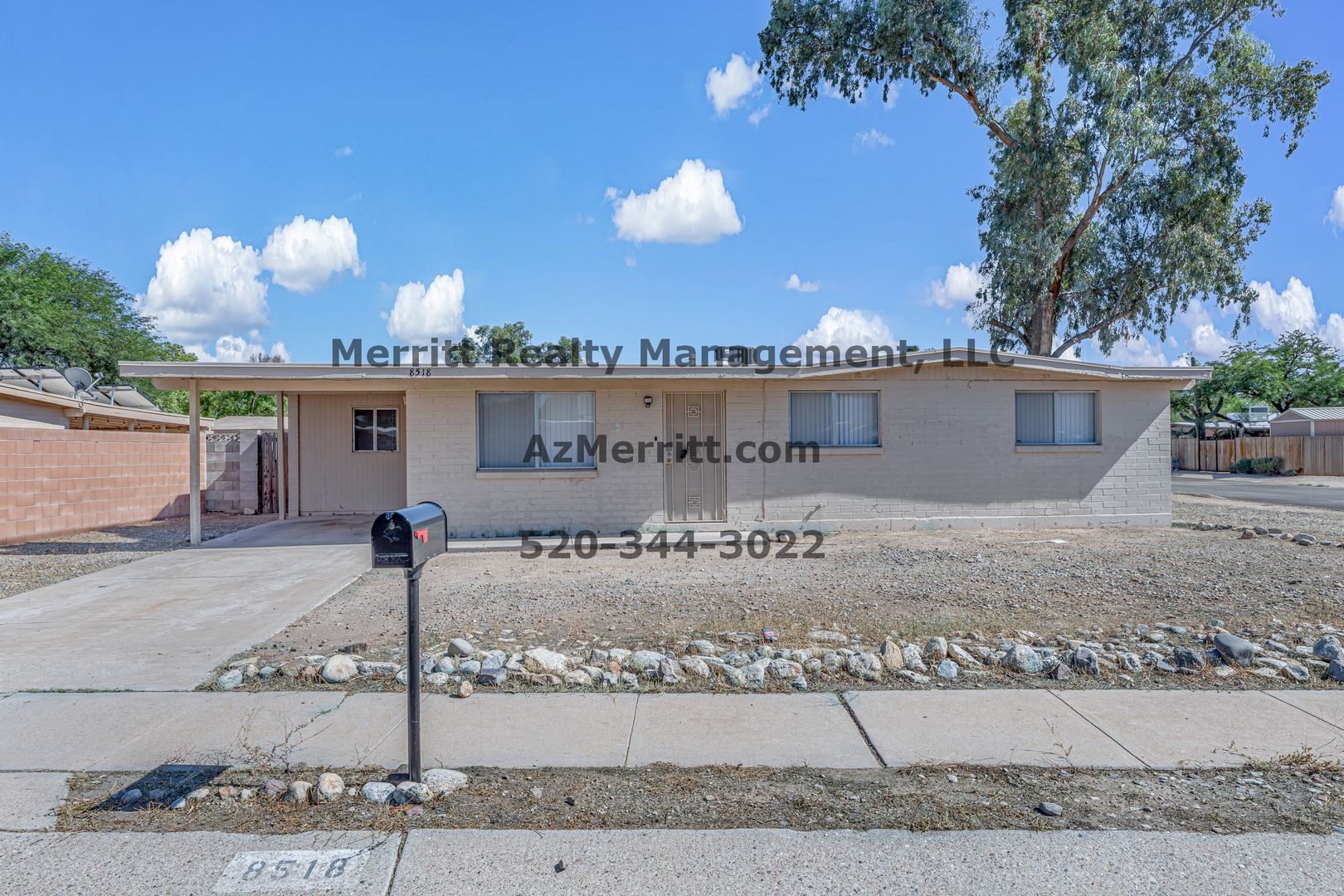 Tucson House: 8518 E Fond Du Lac Dr