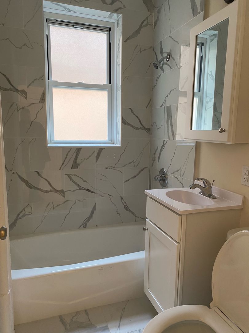 Weehawken Apartment: 36 50th St