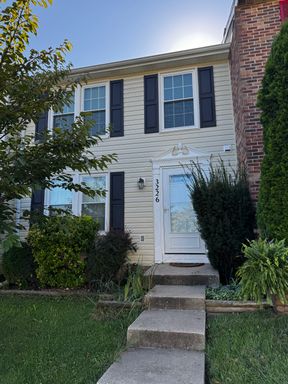 2BR/2.5BA Townhome with Finished Walkout Basement — 3226 Split Oak Ct, Abingdon, MD 21009
