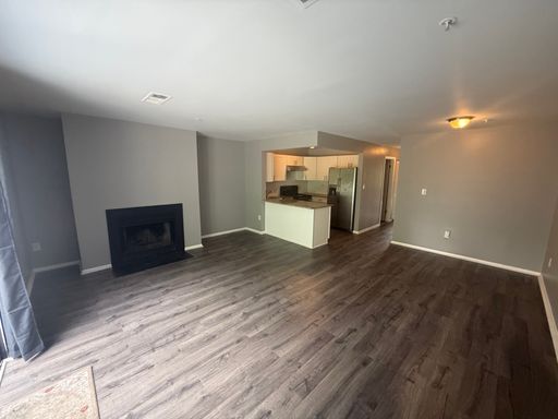 Fresh Paint and Updated Condo in Parkville MD!