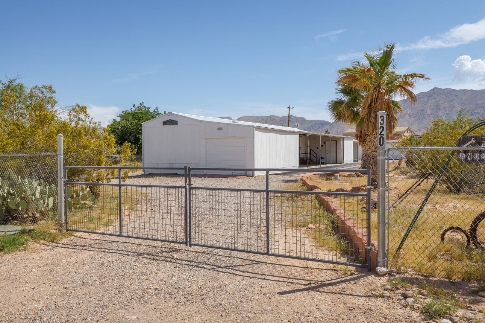 Littlefield House: 320 Anderson Lane