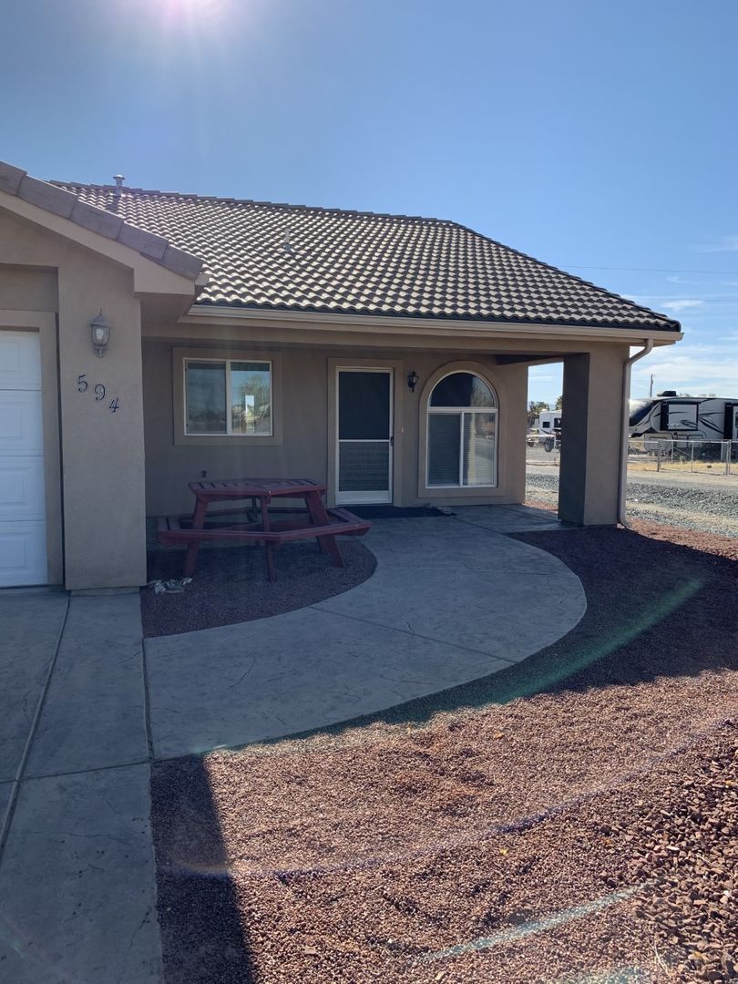 Littlefield House: 594 N. Ironwood Ave