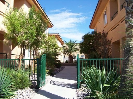 ***Sun Resort Villas 2 Bedroom, 2 Bath, Unfurnished- Newly Remodeled***
