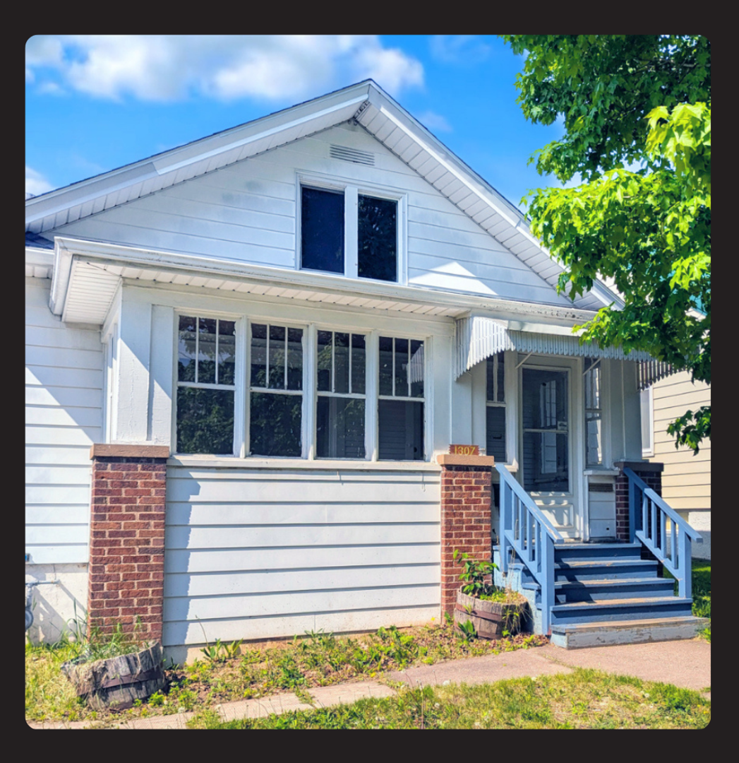 Duluth House: 1307 N 20th Ave E