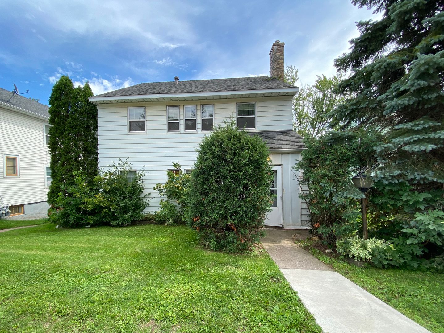 Duluth Apartment: 908 E 4th St