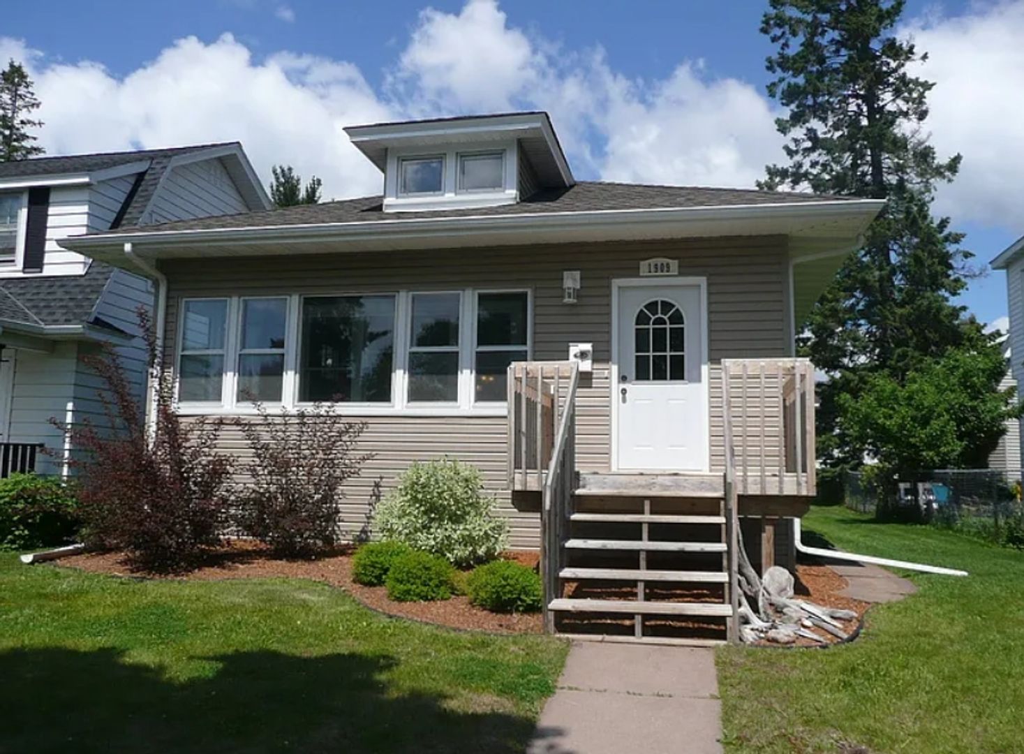 Duluth House: 1909 Garden Street