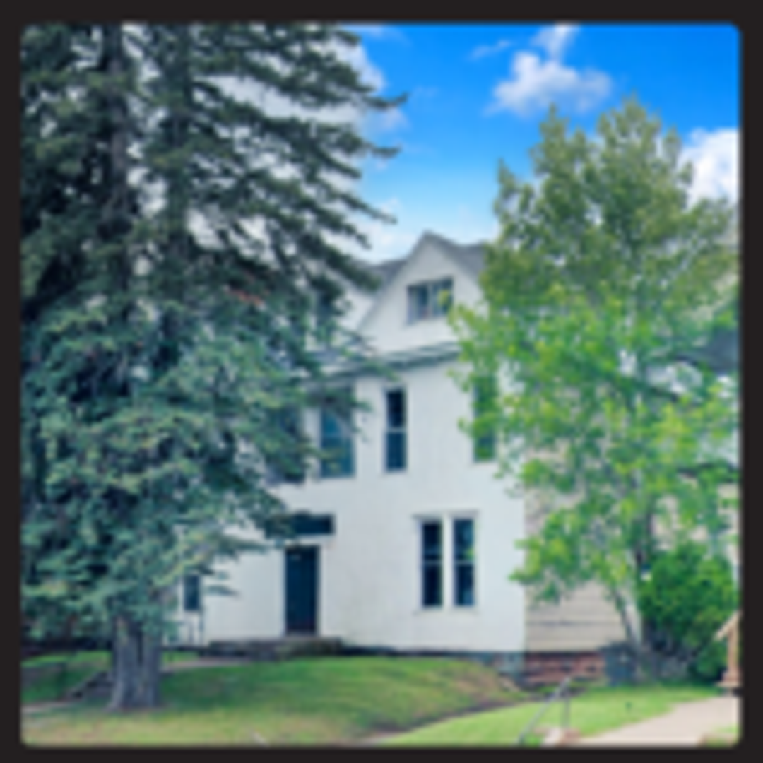 Duluth Apartment: 1513 E Superior St