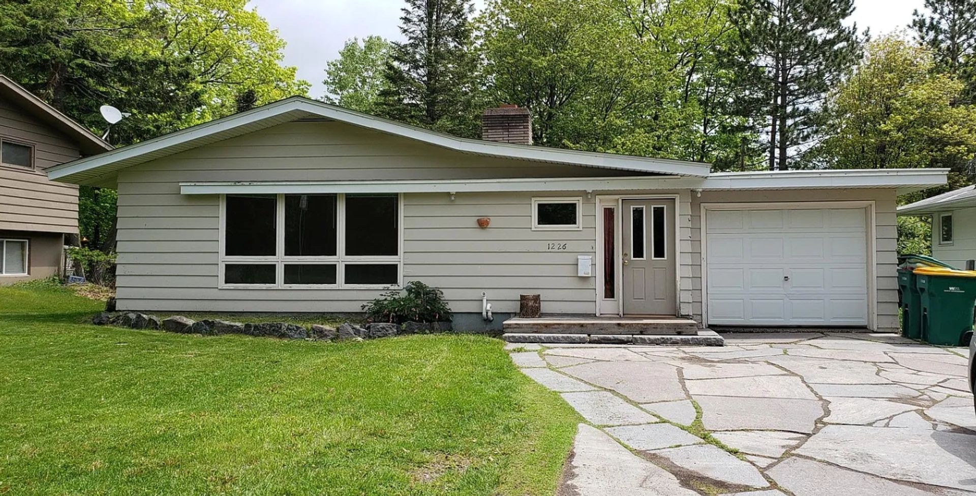 Duluth House: 1226 Missouri