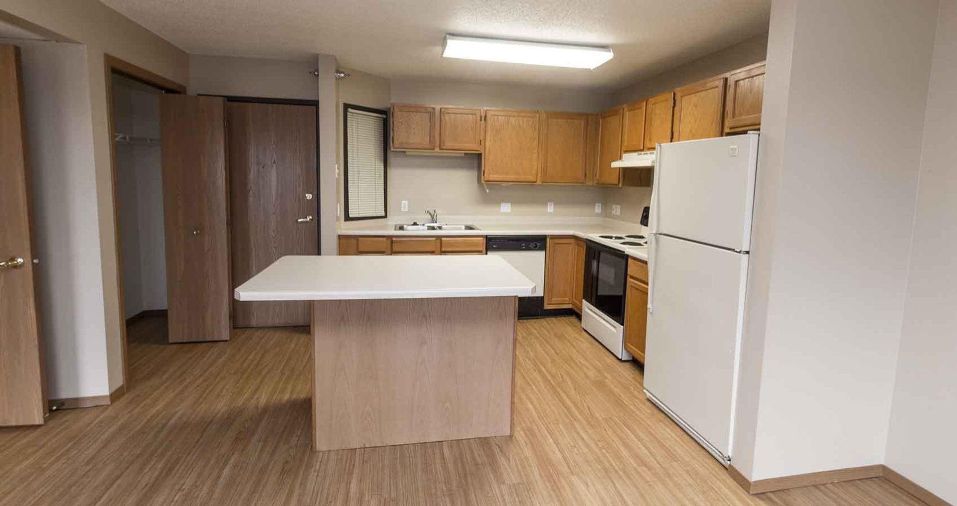 Gateway Apartments 4 of 12