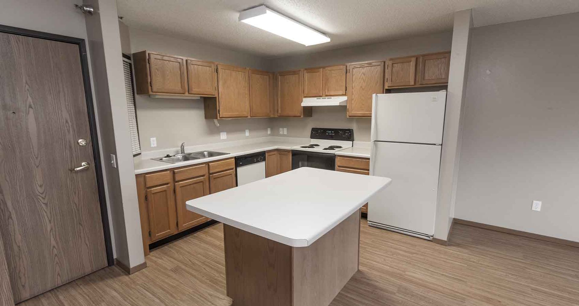 Gateway Apartments 3 of 12