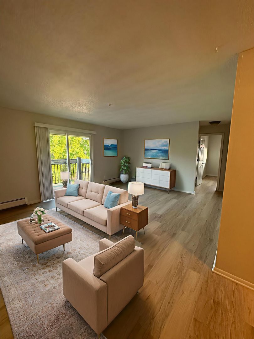 309 S Chicago - Unit 12 11 of 12