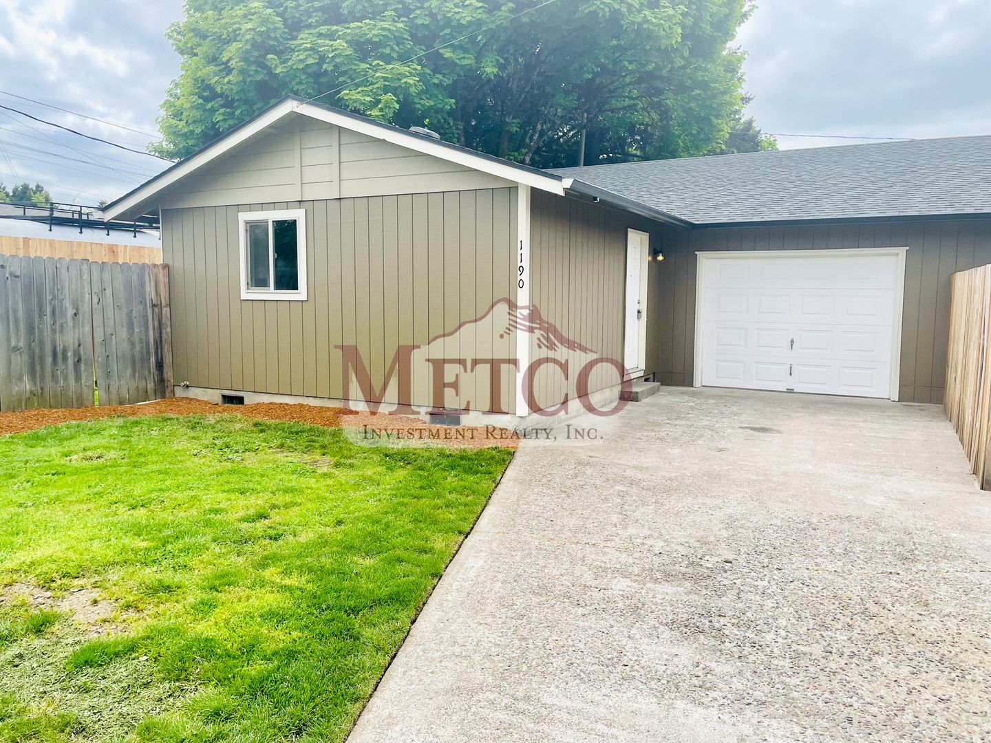 Eugene Apartment: 1190/1192 Taft St.