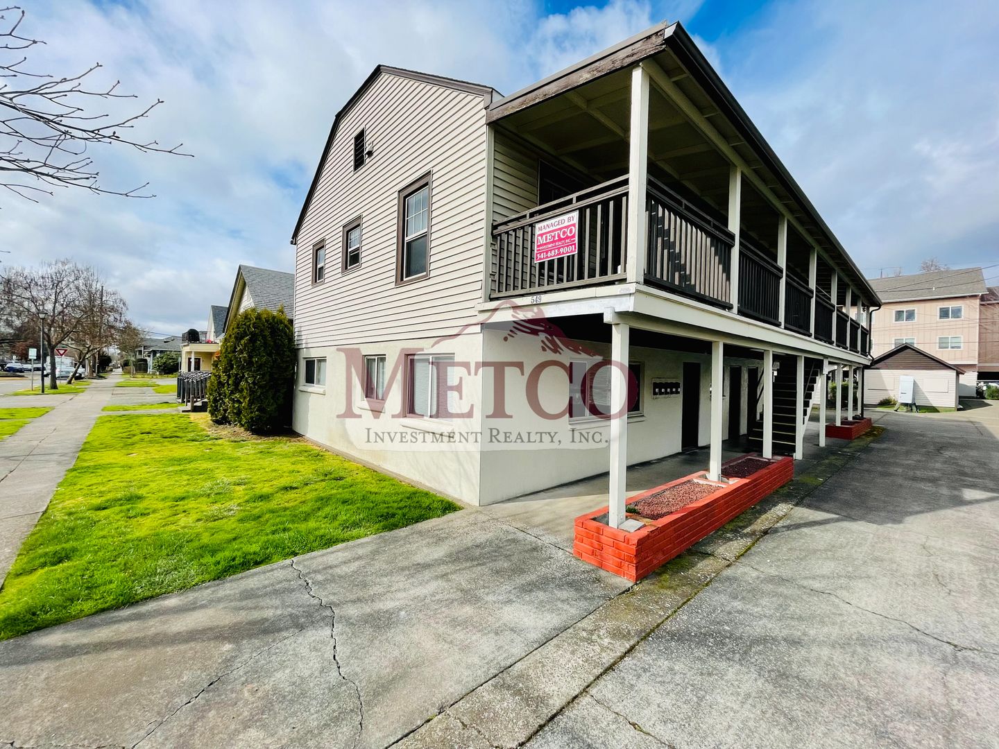 Eugene Apartment: 548 E 15th Alley/549 E 16th Ave