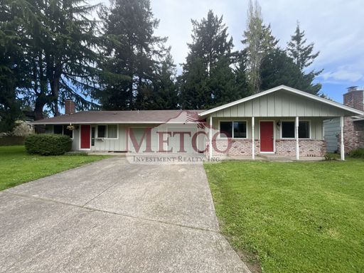 Amazing updated 3 bedroom duplex! – photo 1