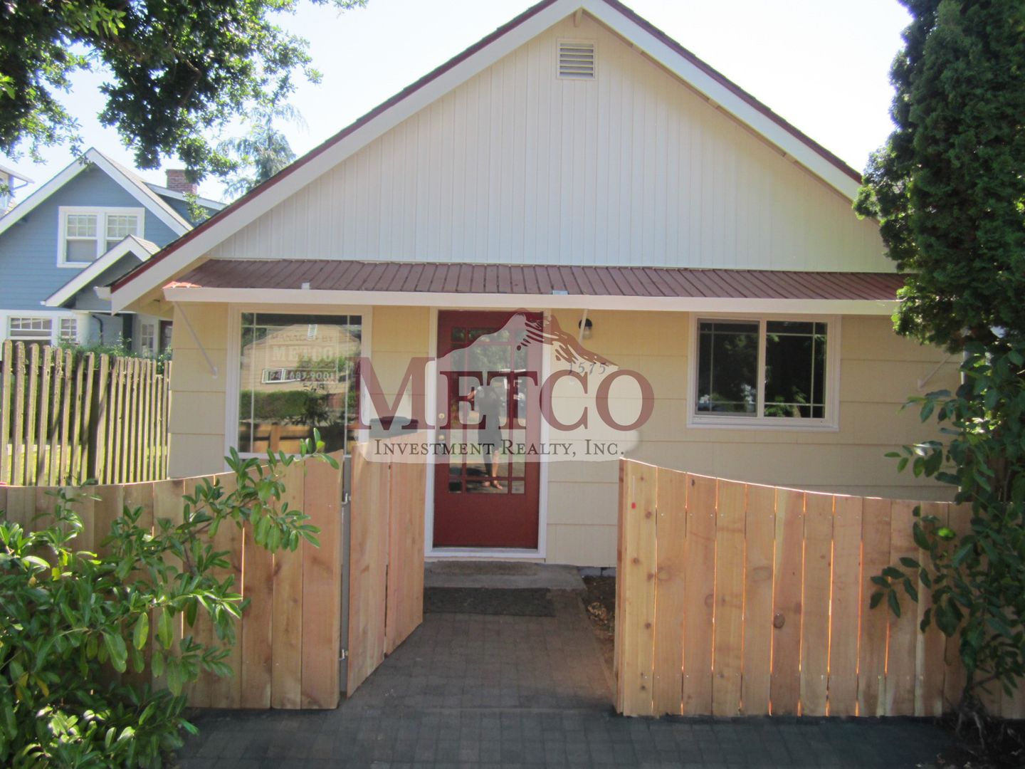 Eugene Apartment: 1575/1589 Ferry St