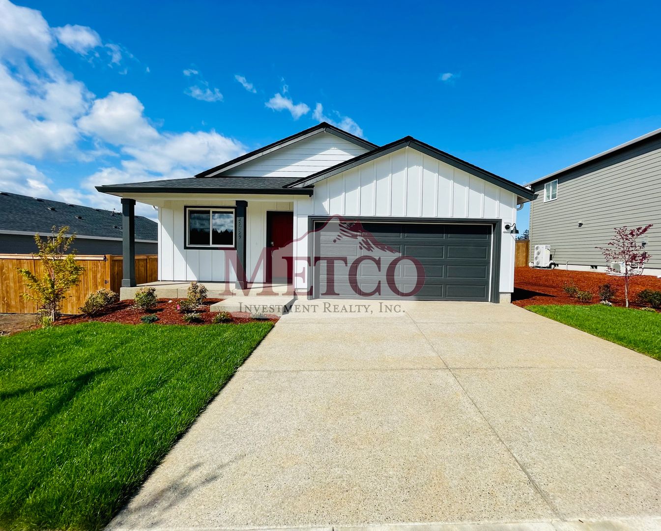 Veneta House: 25229 Todd Way