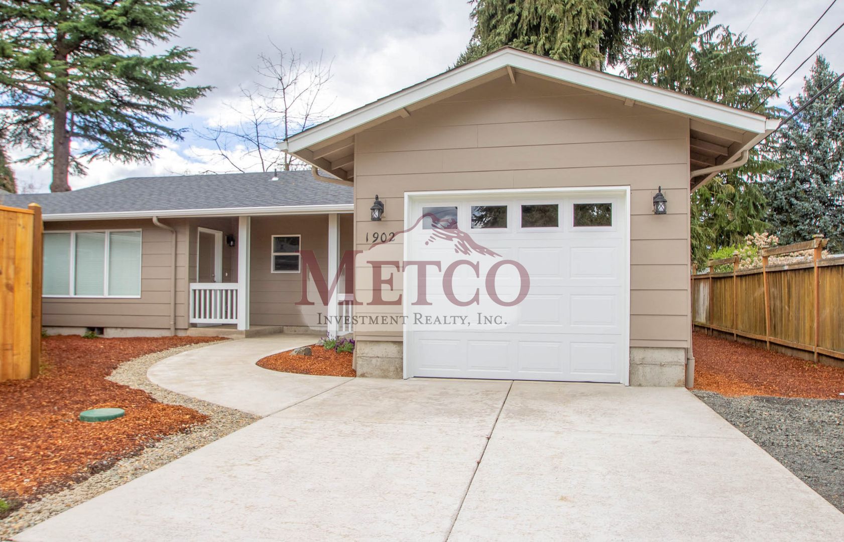 Eugene Apartment: 2683 Jeppesen Acres Rd/1902 Valhalla St