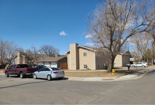 Holly Gardens Apartments-Vouchers are Welcome here!!! Move-in Special rent, $1261.00 a month. – photo 1
