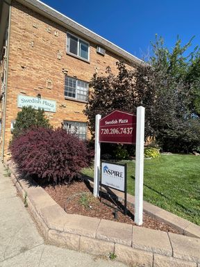 $500.00 off the move in rent, PLUS $500.00 off the 2nd month rent! – photo 1