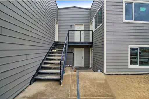 Beautifully renovated apartment community, offers peaceful living on the south edge of town – photo 1