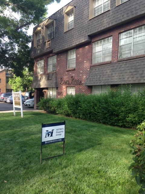 Englewood Apartment: 3575 S Pearl St