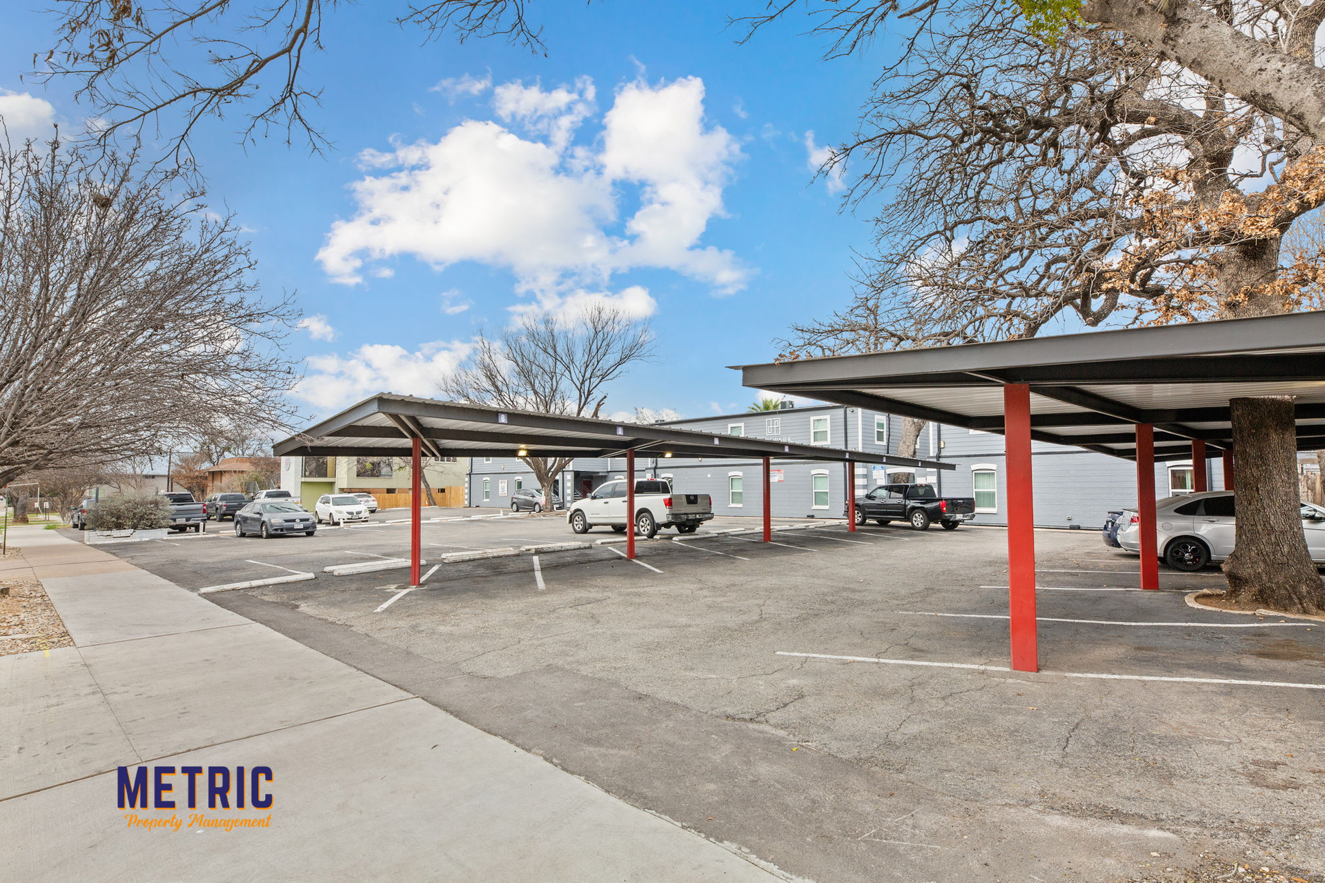 Parking at Hyde Park Square (4 of 4)