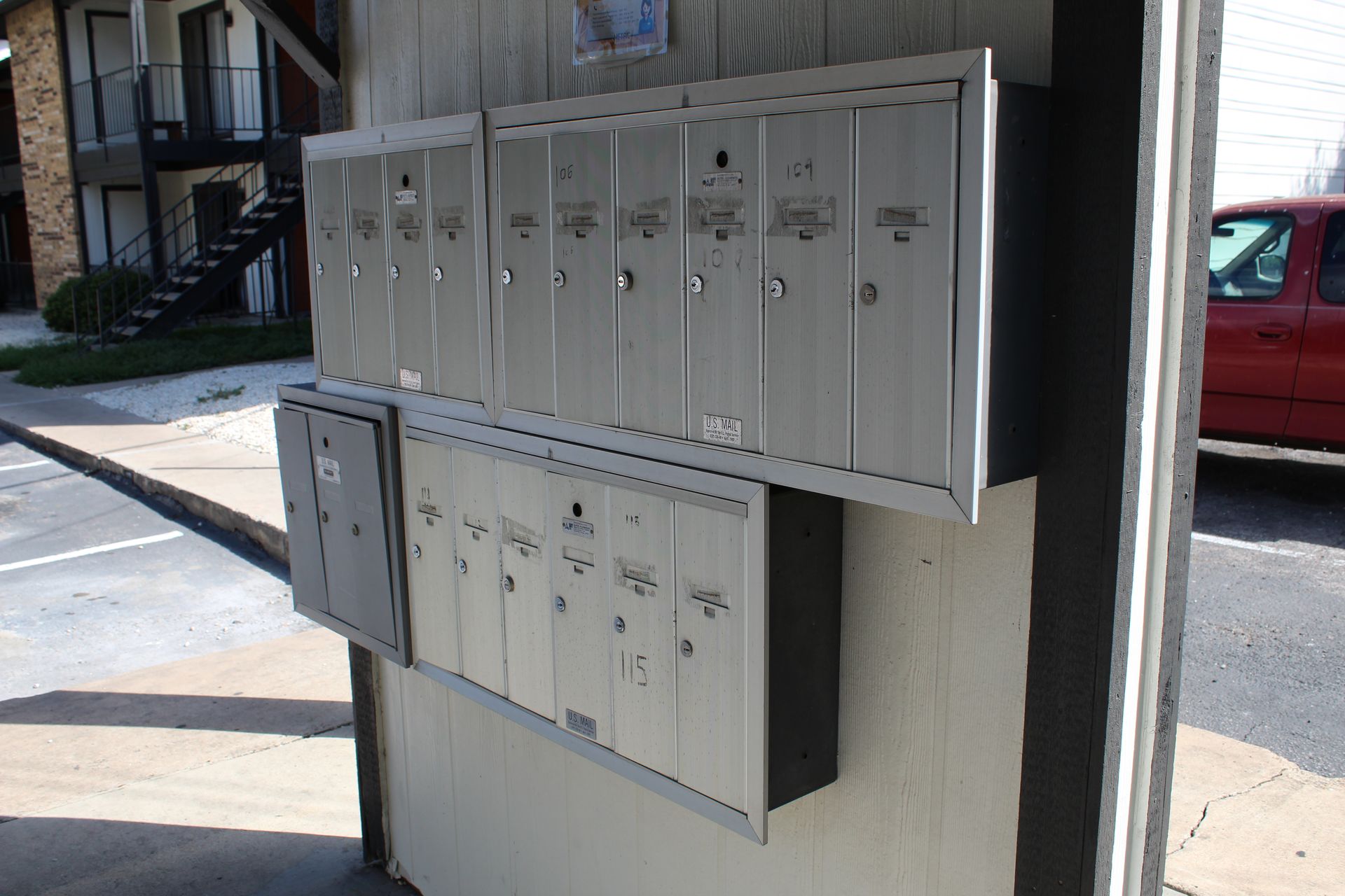Mailroom at iConic