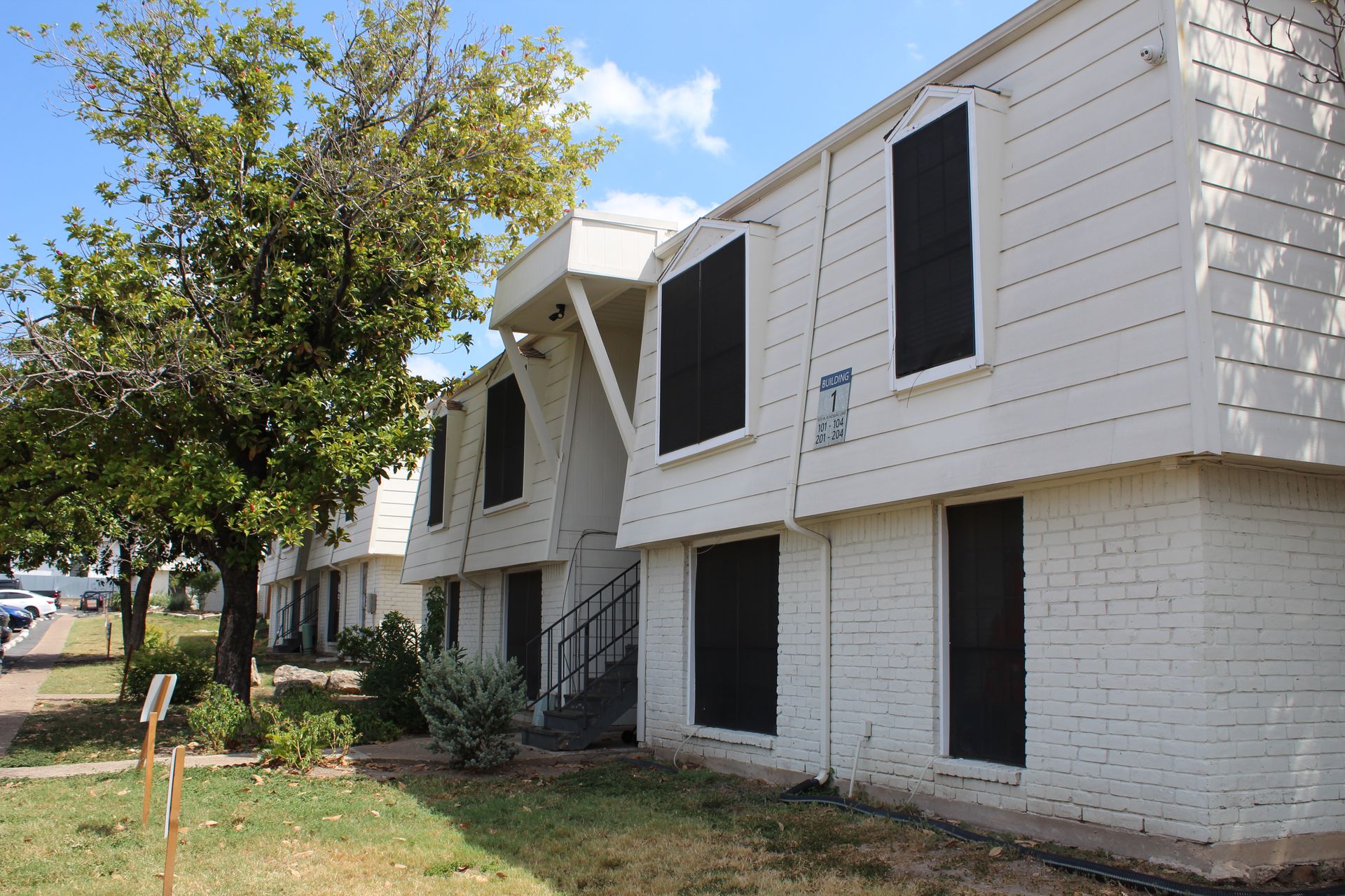 Austin Apartment: 1830 W Rundberg Ln
