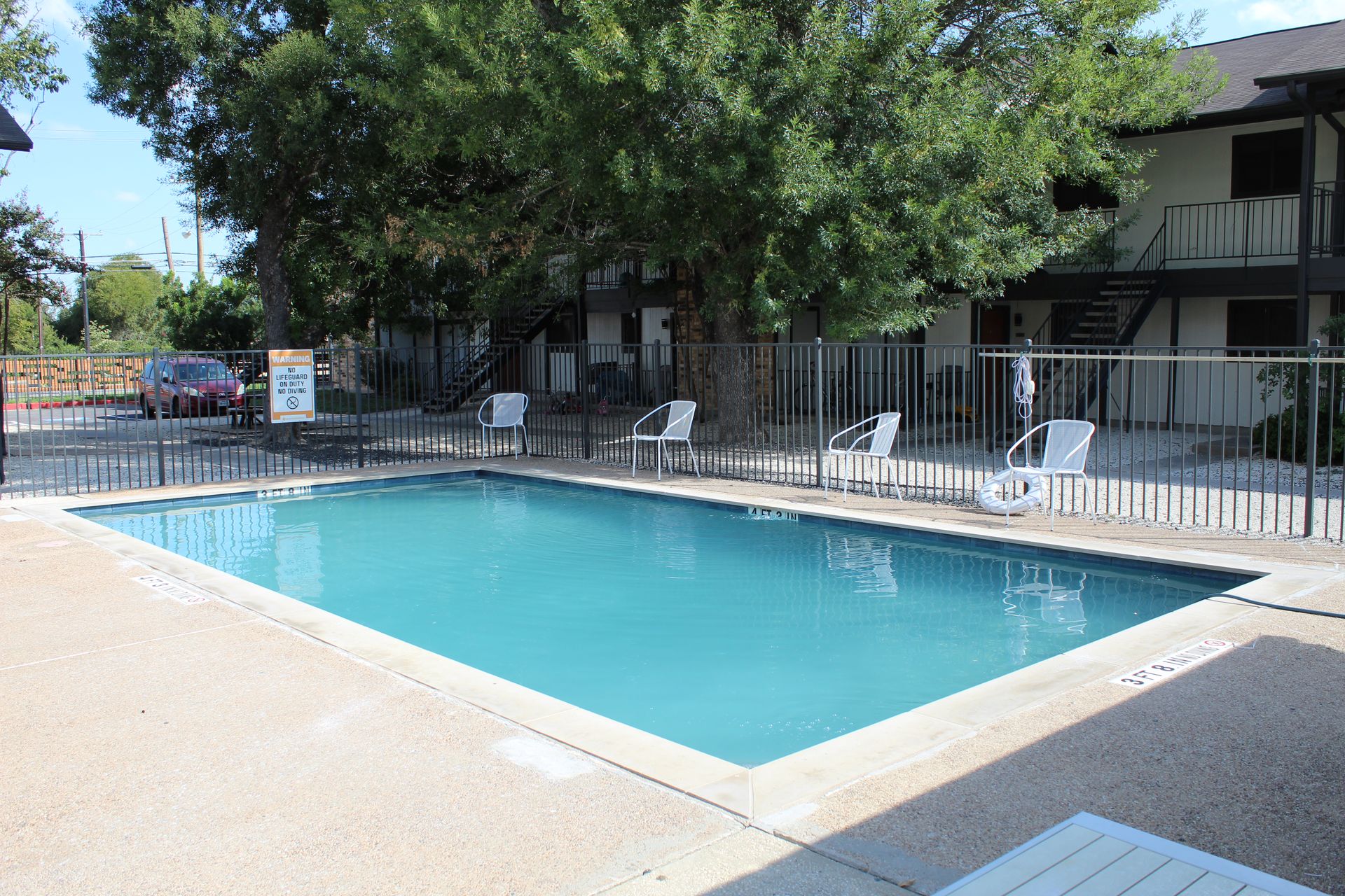 Pool at iConic (3 of 3)