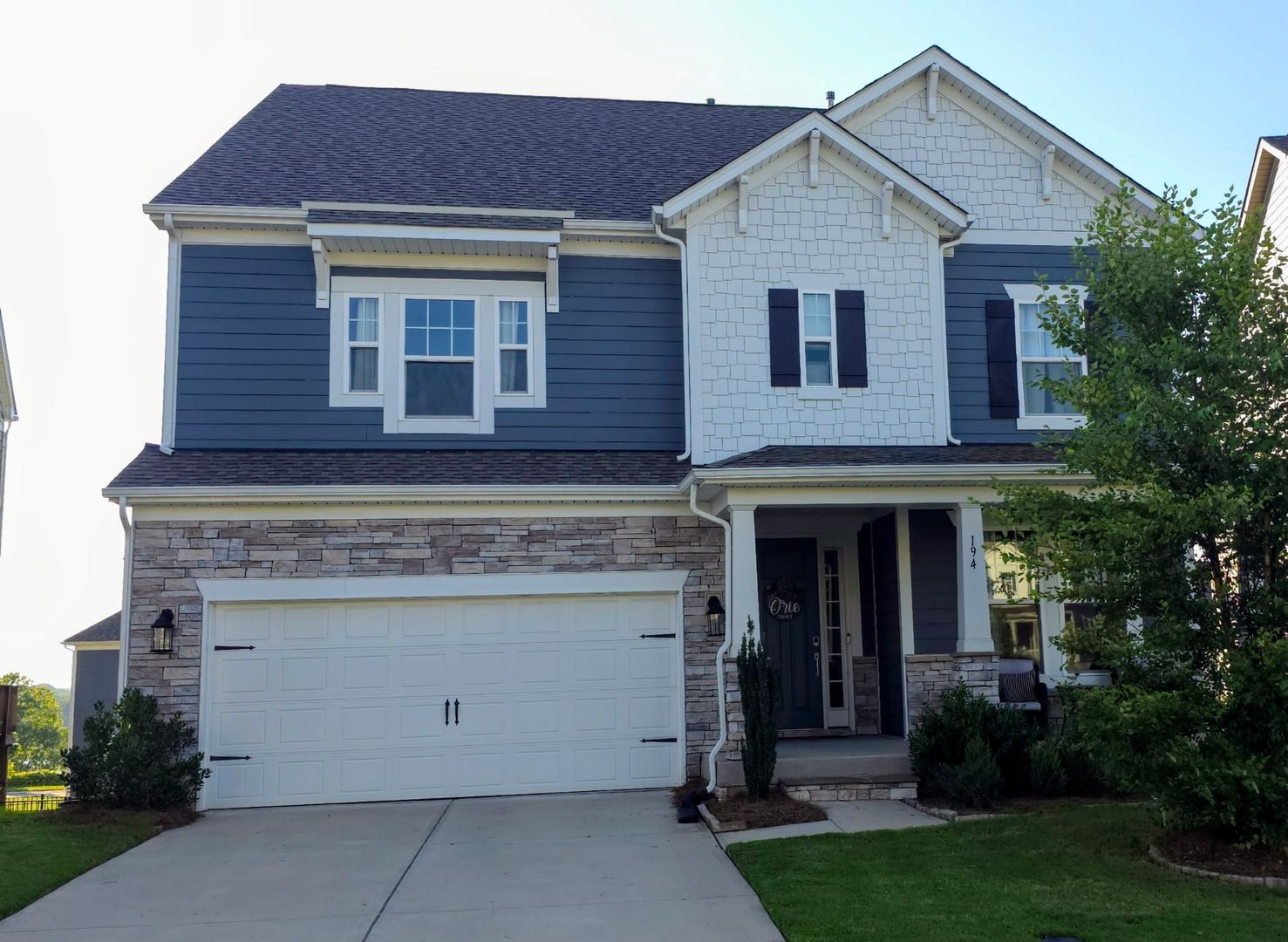 Mooresville House: 194 Winterberry St