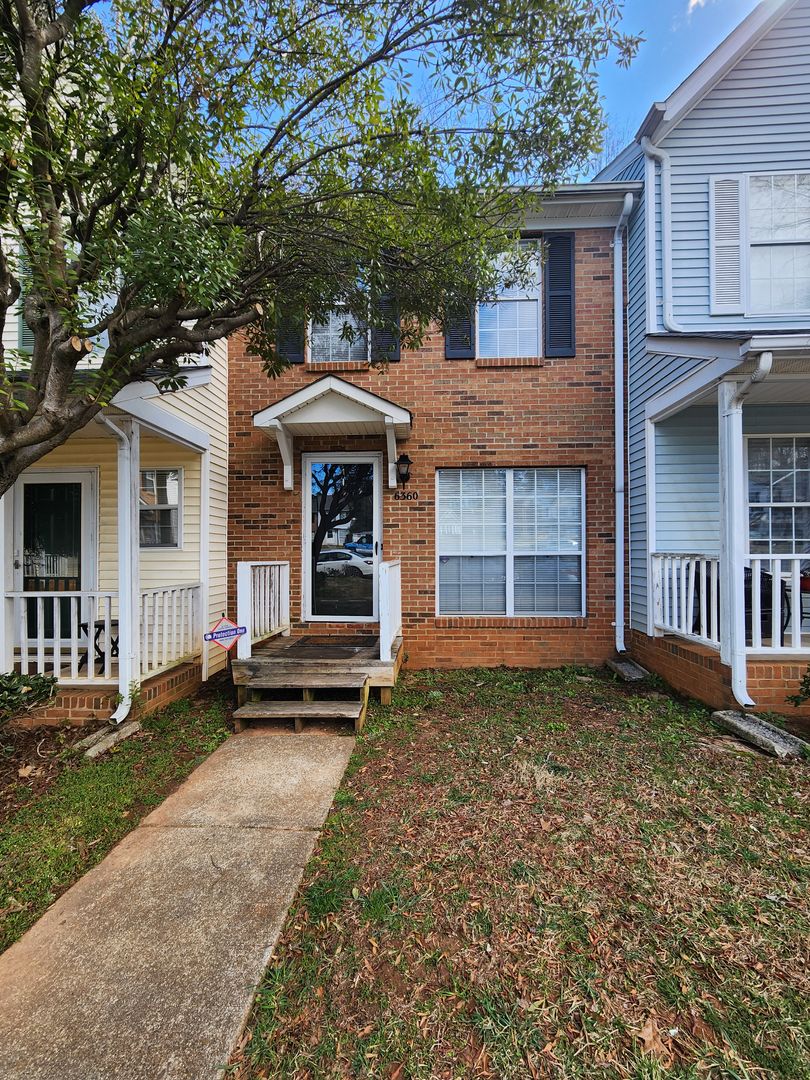 Charlotte Condo: 6360 Windsor Gate Ln