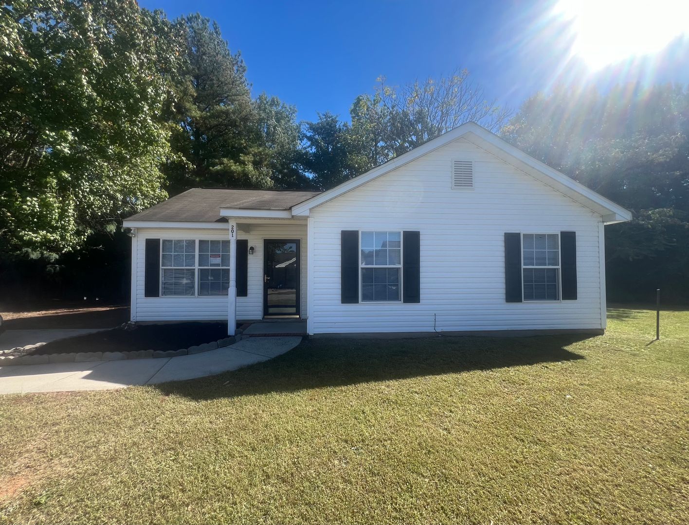Charlotte House: 201 Graham Meadow Dr