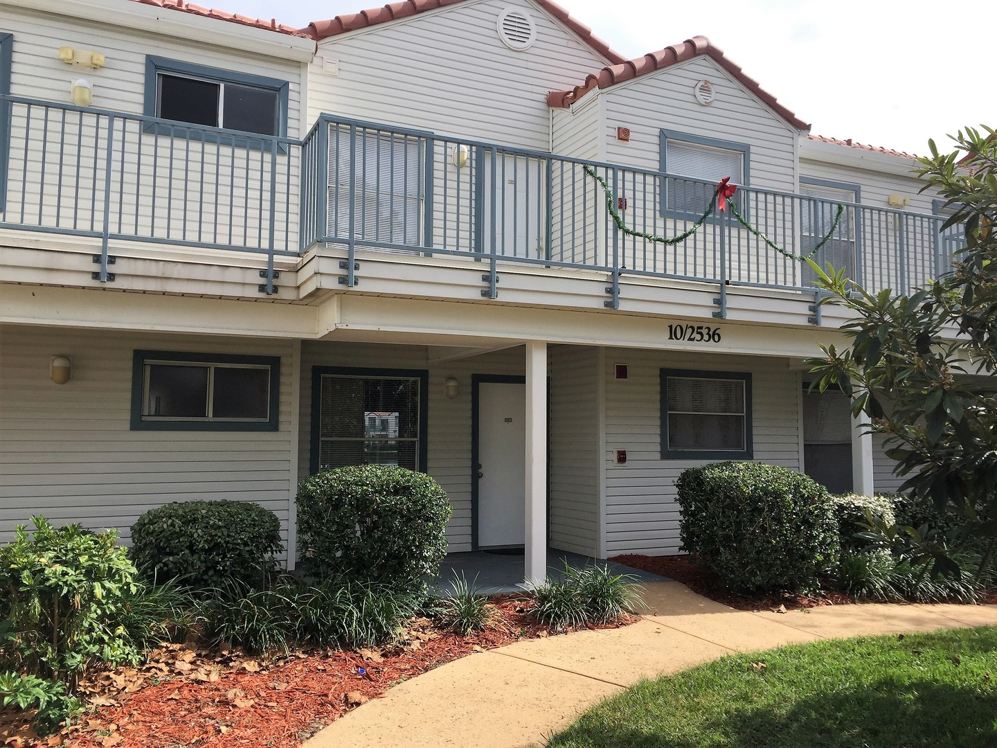 Orlando House: 2536 Woodgate Blvd Unit 204