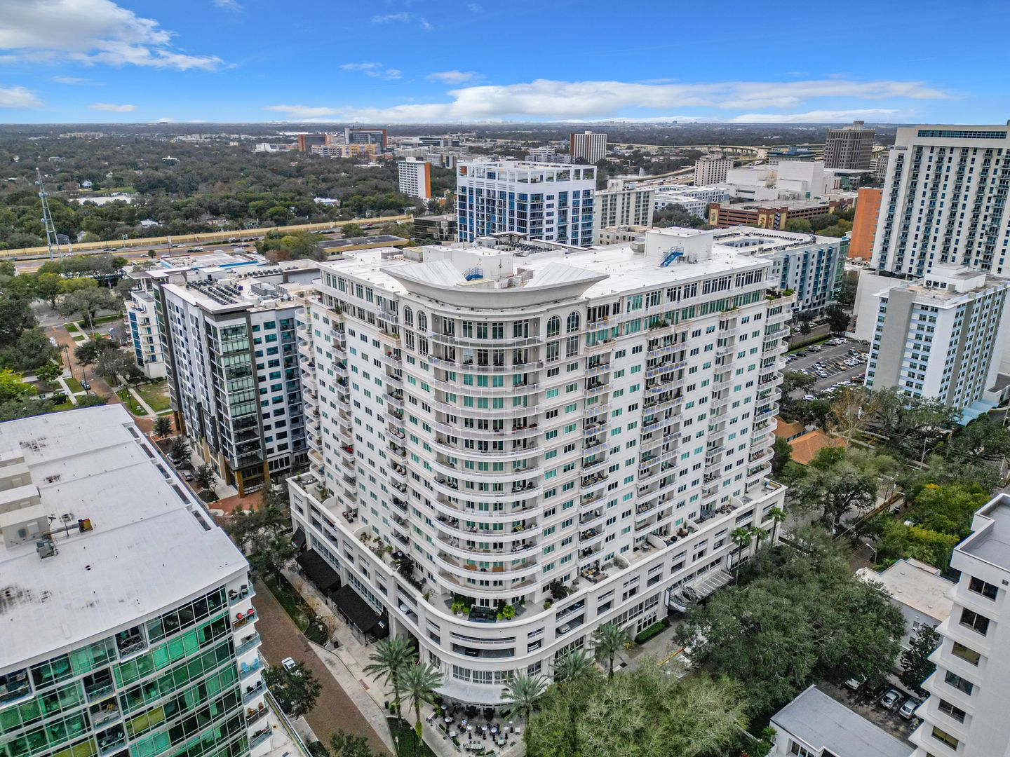 Orlando House: 100 S Eola Dr #607