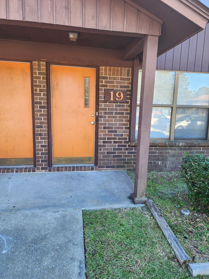 Hinesville Apartment: Wedgewood Apartments