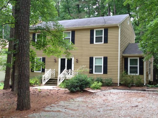 Beautiful sunroom on this Kildaire Farms 3bedroom home! – photo 1
