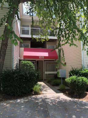 University Commons 4 bedroom suites and water included! – photo 1