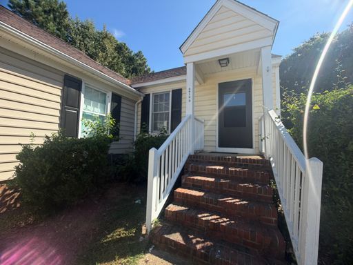 2 BR one level condo in North Raleigh – photo 1