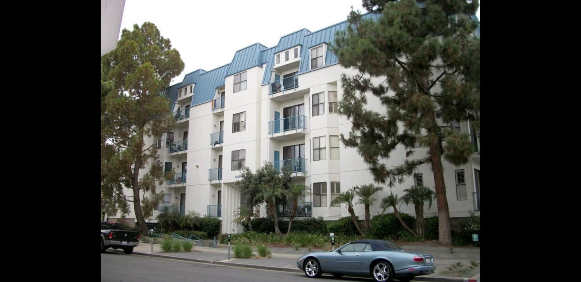 San DIego House: 3450 3rd Avenue
