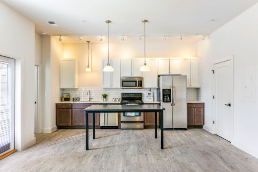 Clara: Two Bed, Two Bath – photo 1