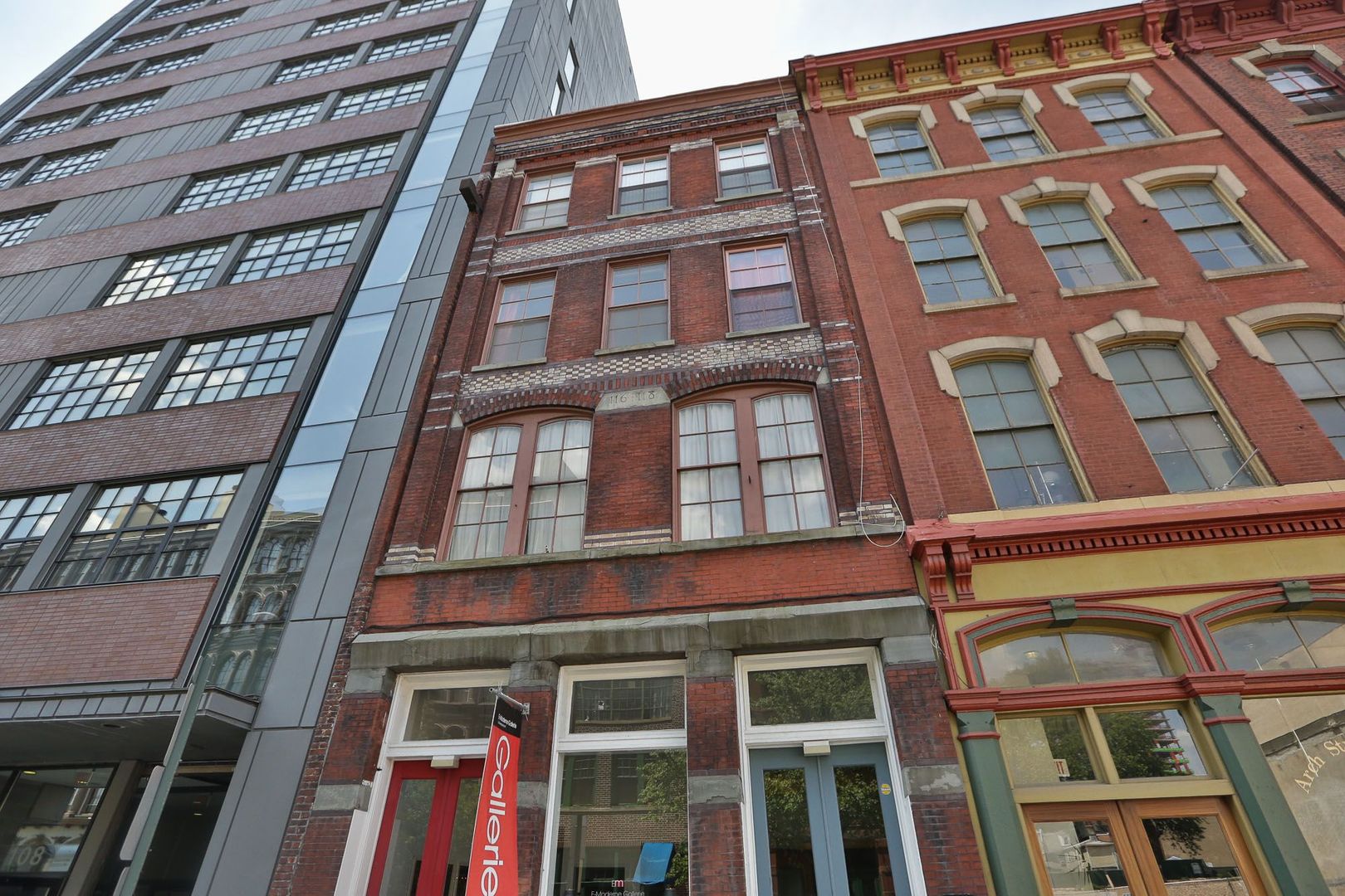 Philadelphia Apartment: 116-118 Arch Street