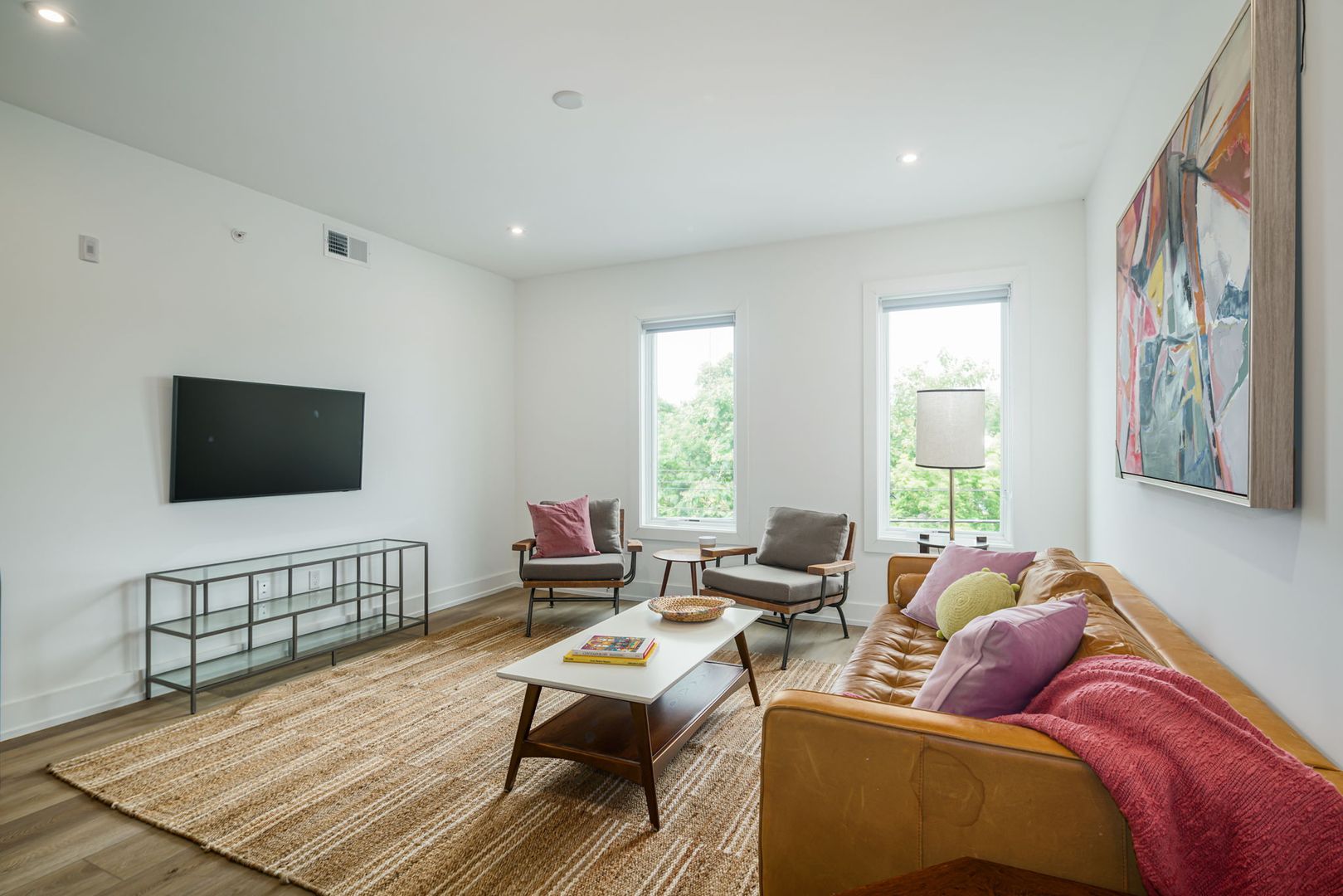 Philadelphia Apartment: 5013 Springfield Avenue