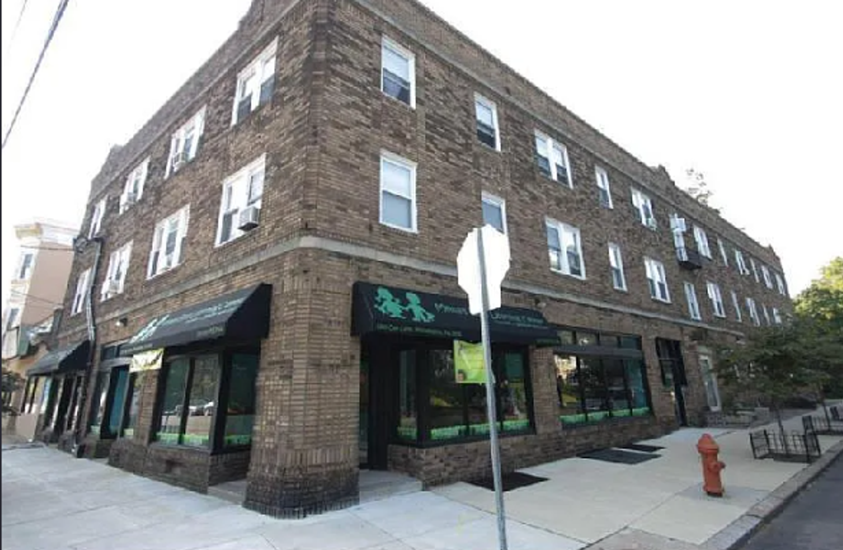 Philadelphia Apartment: 1260 Oak Lane Ave.